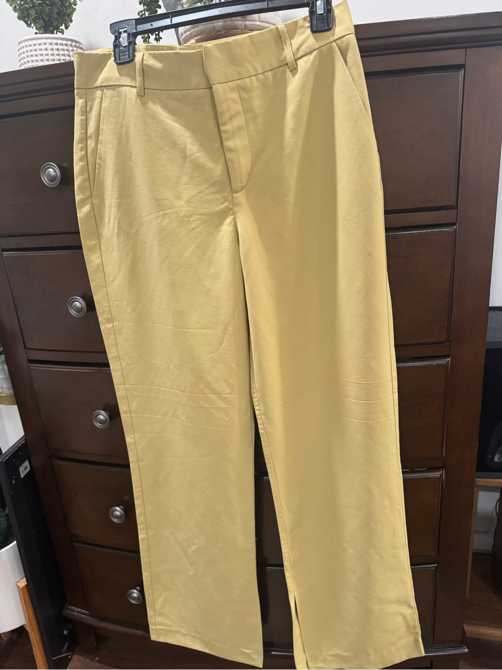 Zara Classic woman’s Straight-Leg Dress Pants — Mustard size M